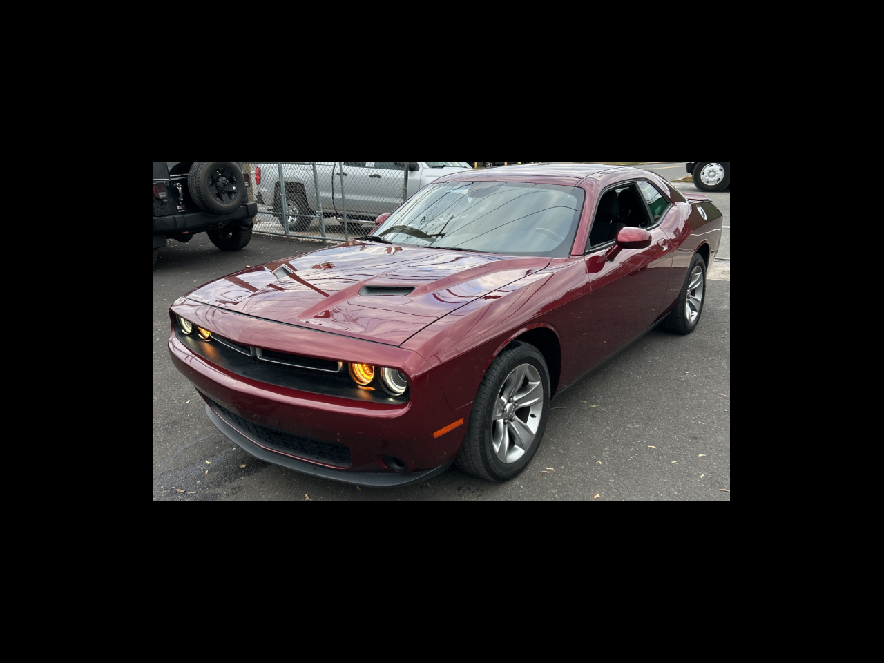 2020 Dodge Challenger SXT RWD