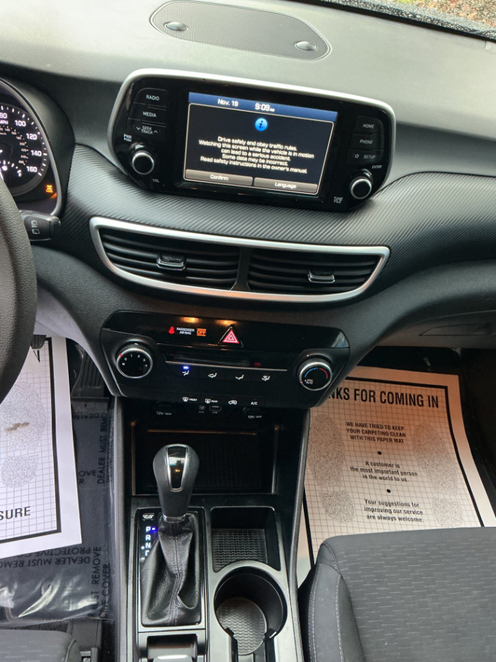 2021 Hyundai Tucson SE photo 3