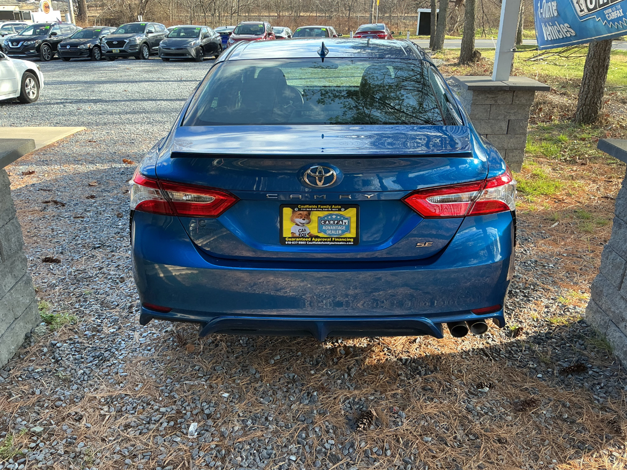 Toyota Camry SE Auto (Natl) 2020