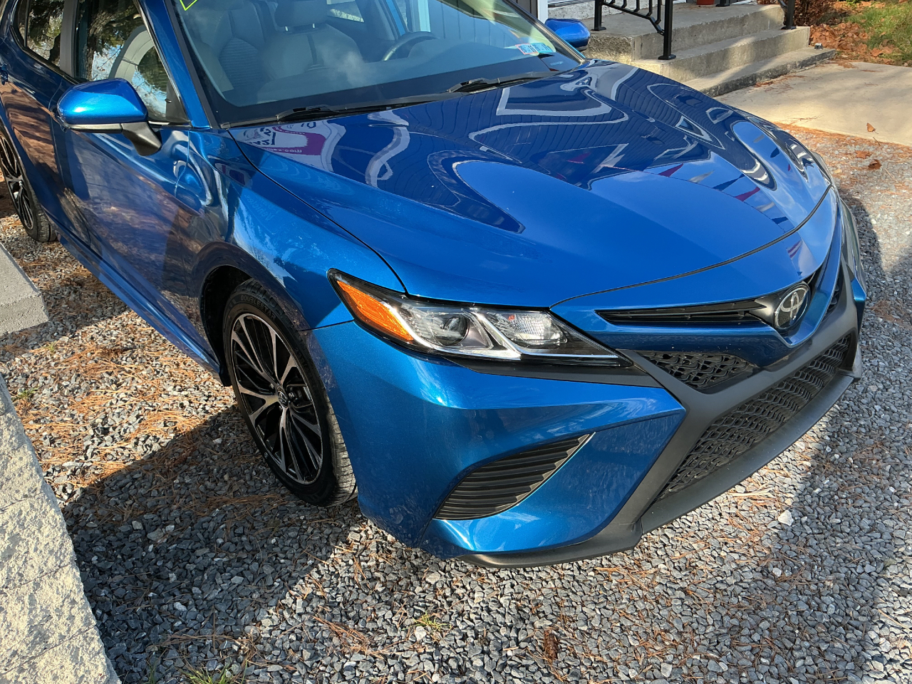 Toyota Camry SE Auto (Natl) 2020