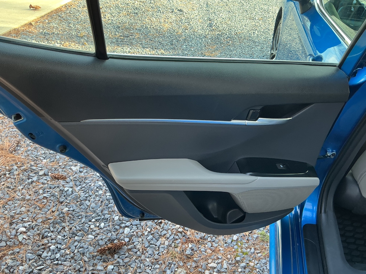 Toyota Camry SE Auto (Natl) 2020