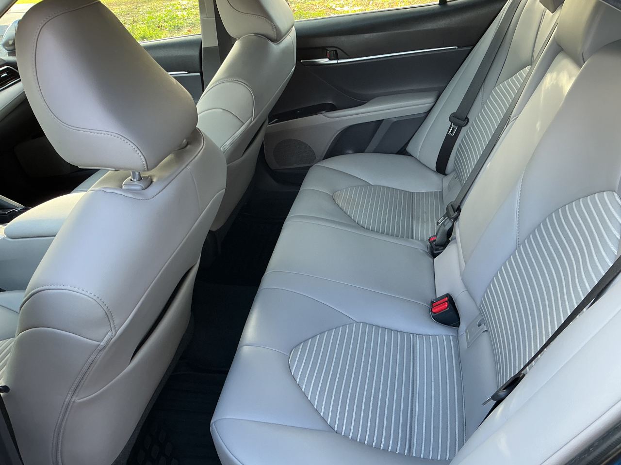 Toyota Camry SE Auto (Natl) 2020