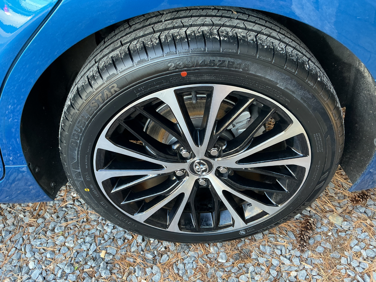 Toyota Camry SE Auto (Natl) 2020