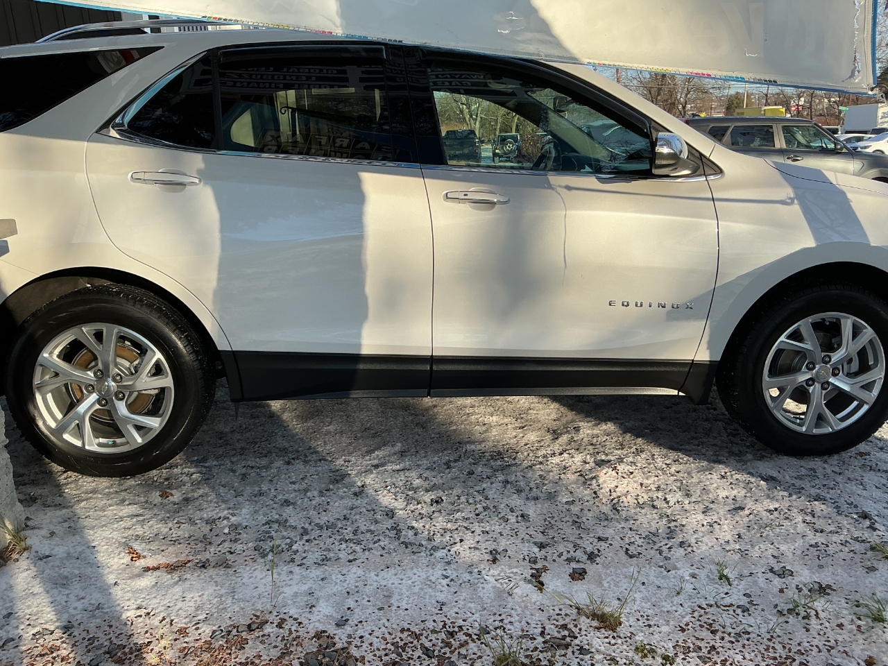 2020 Chevrolet Equinox Premier photo 2