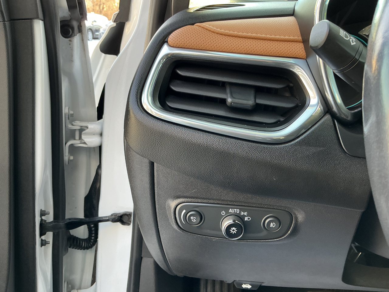 2020 Chevrolet Equinox Premier photo 4