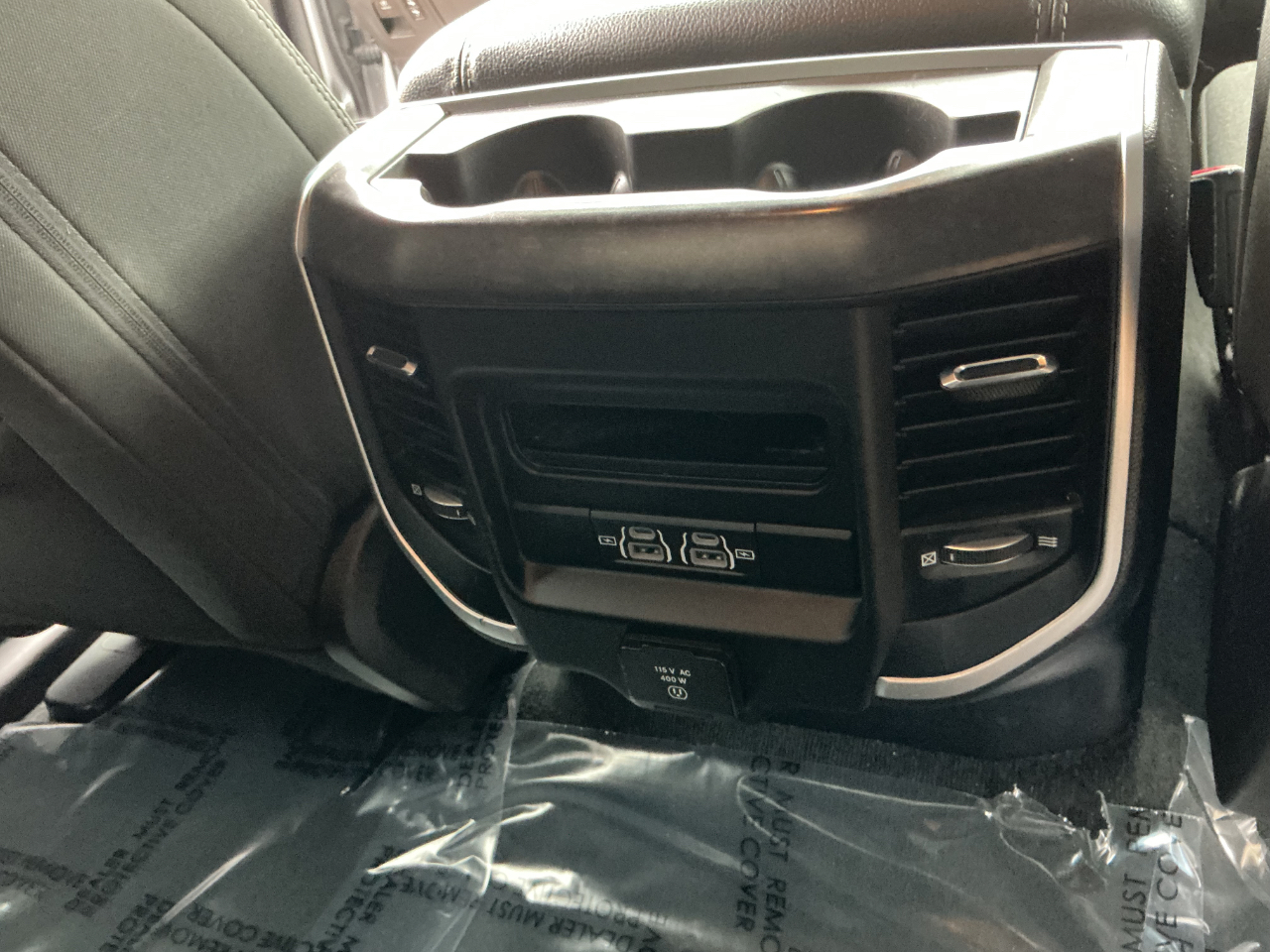 RAM 1500 Big Horn 4x4 Quad Cab 6'4" Box 2022