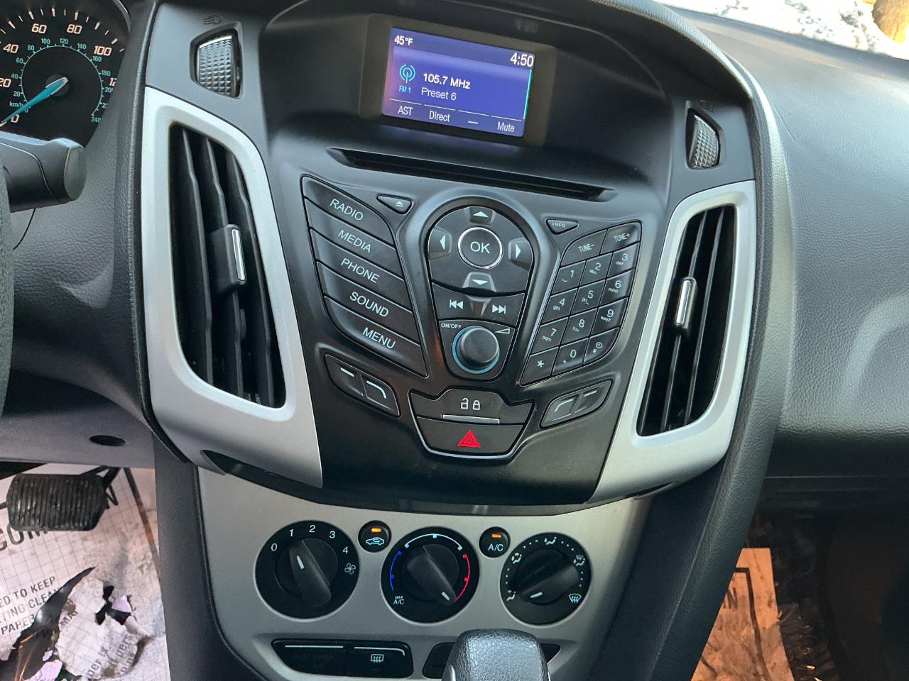 Ford Focus 4dr Sdn SE 2014