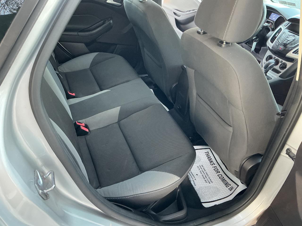 Ford Focus 4dr Sdn SE 2014