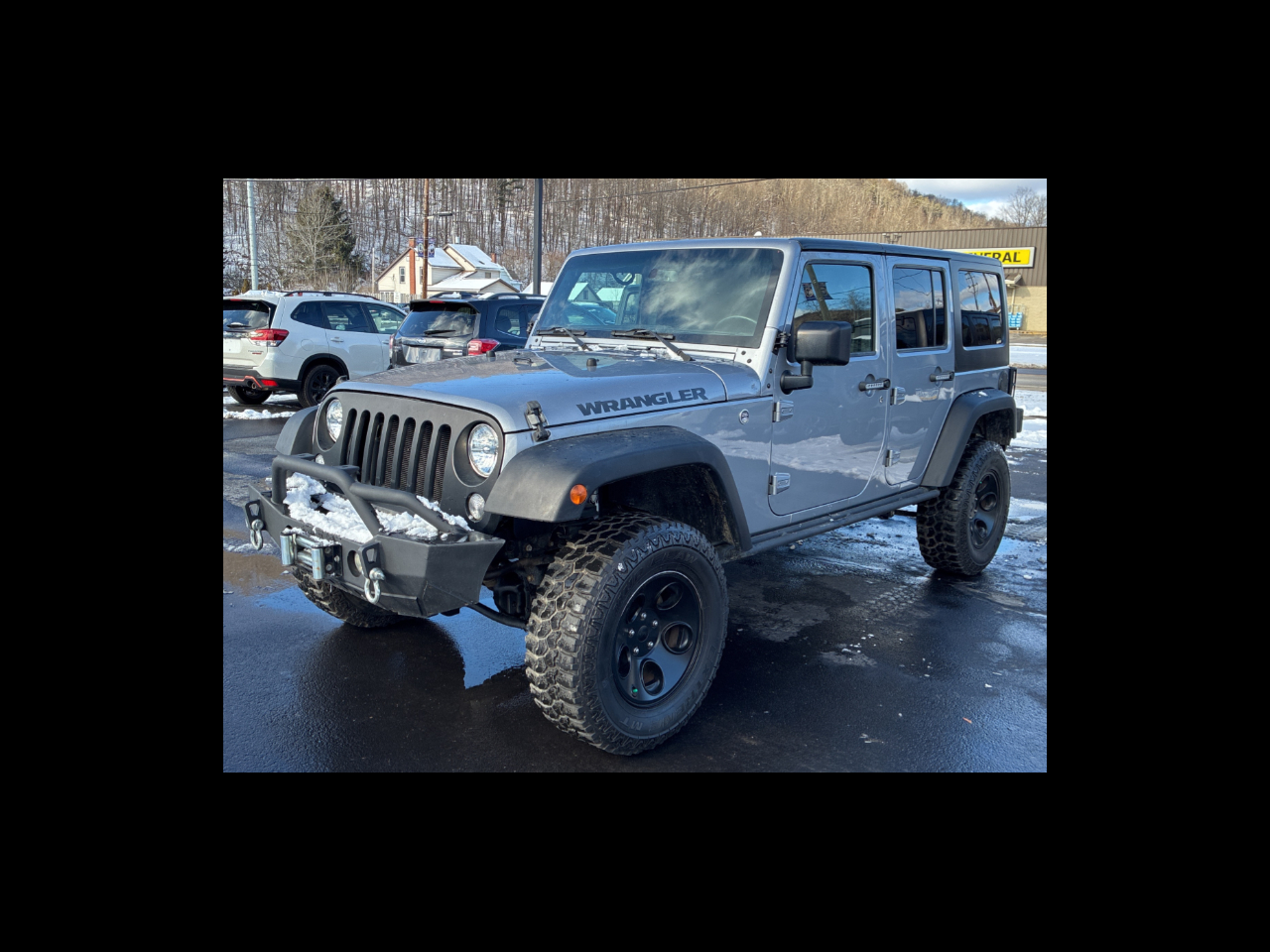 Jeep Wrangler Unlimited 4WD 4dr Black Bear *Ltd Avail* 2016