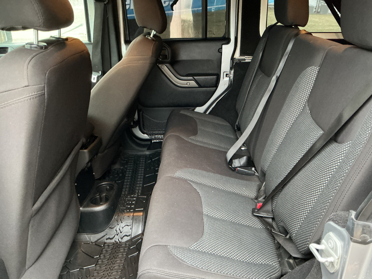 Jeep Wrangler Unlimited 4WD 4dr Black Bear *Ltd Avail* 2016