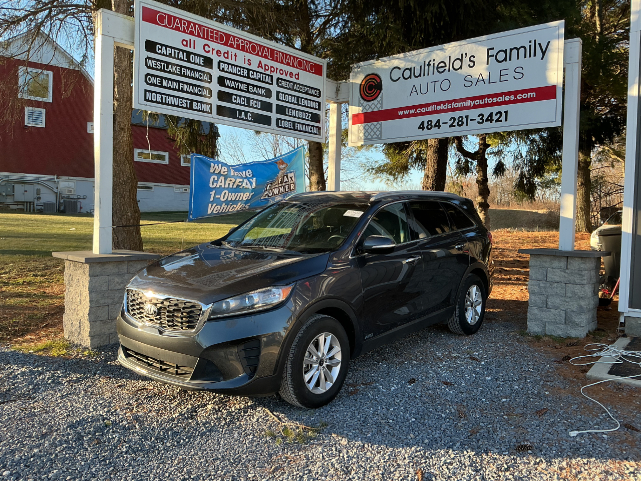 2019 Kia Sorento LX's photo