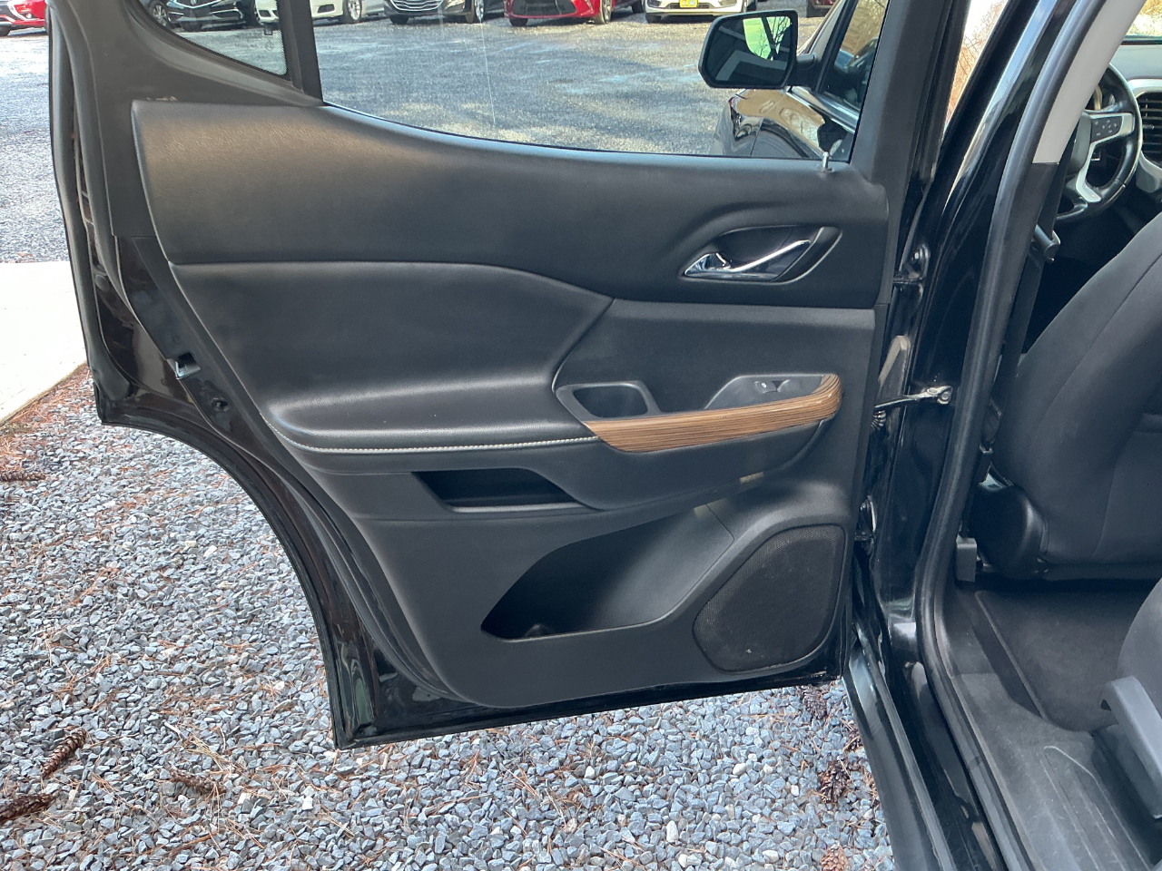 GMC Acadia AWD 4dr SLE w/SLE-2 2018