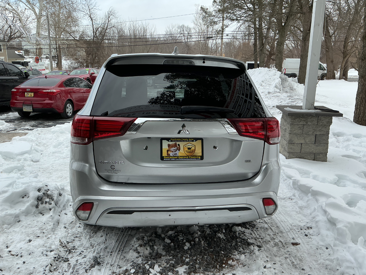Mitsubishi Outlander PHEV SEL S-AWC 2022