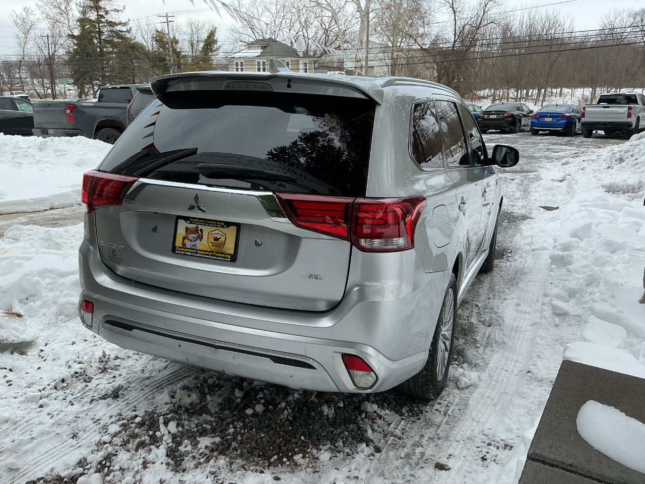Mitsubishi Outlander PHEV SEL S-AWC 2022