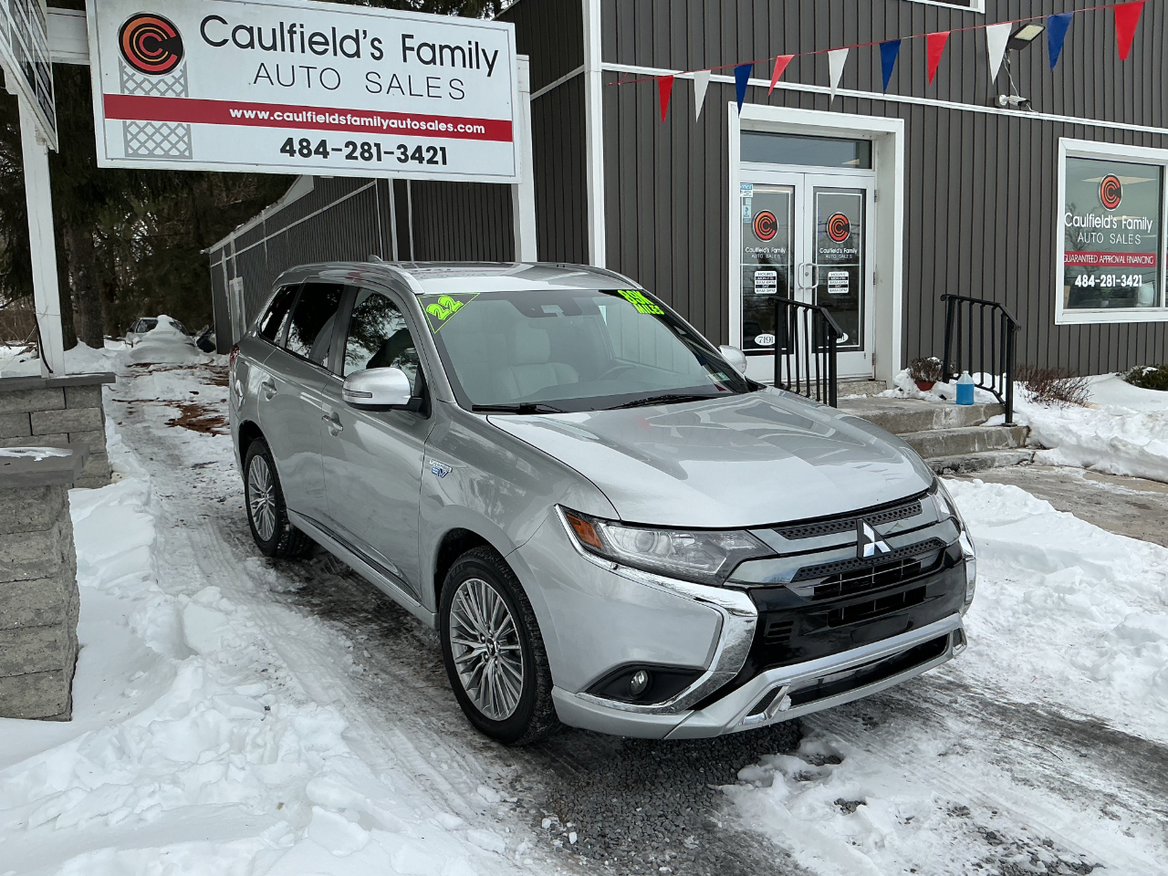 Mitsubishi Outlander PHEV SEL S-AWC 2022