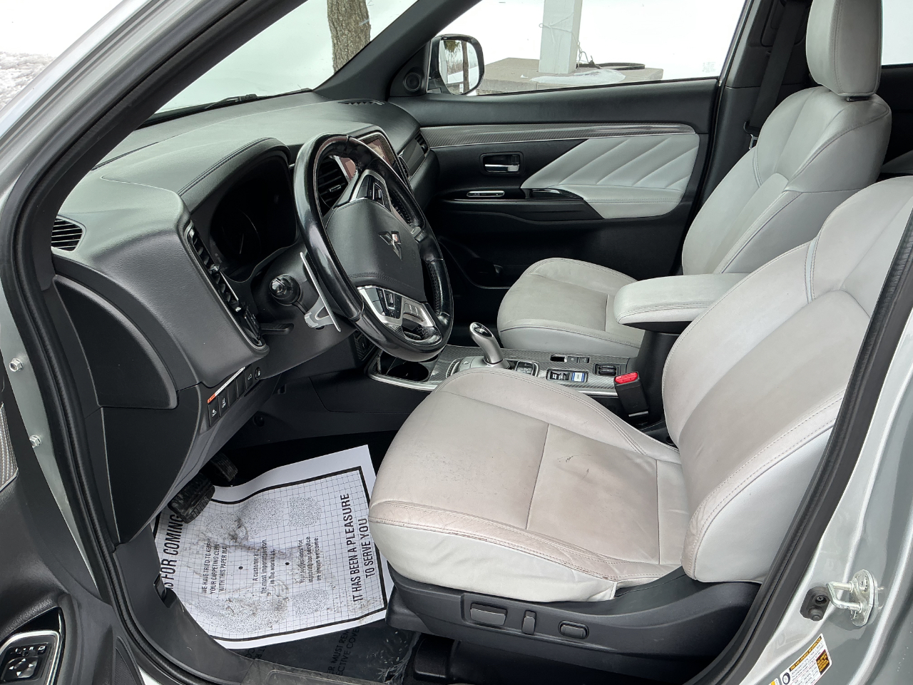 Mitsubishi Outlander PHEV SEL S-AWC 2022