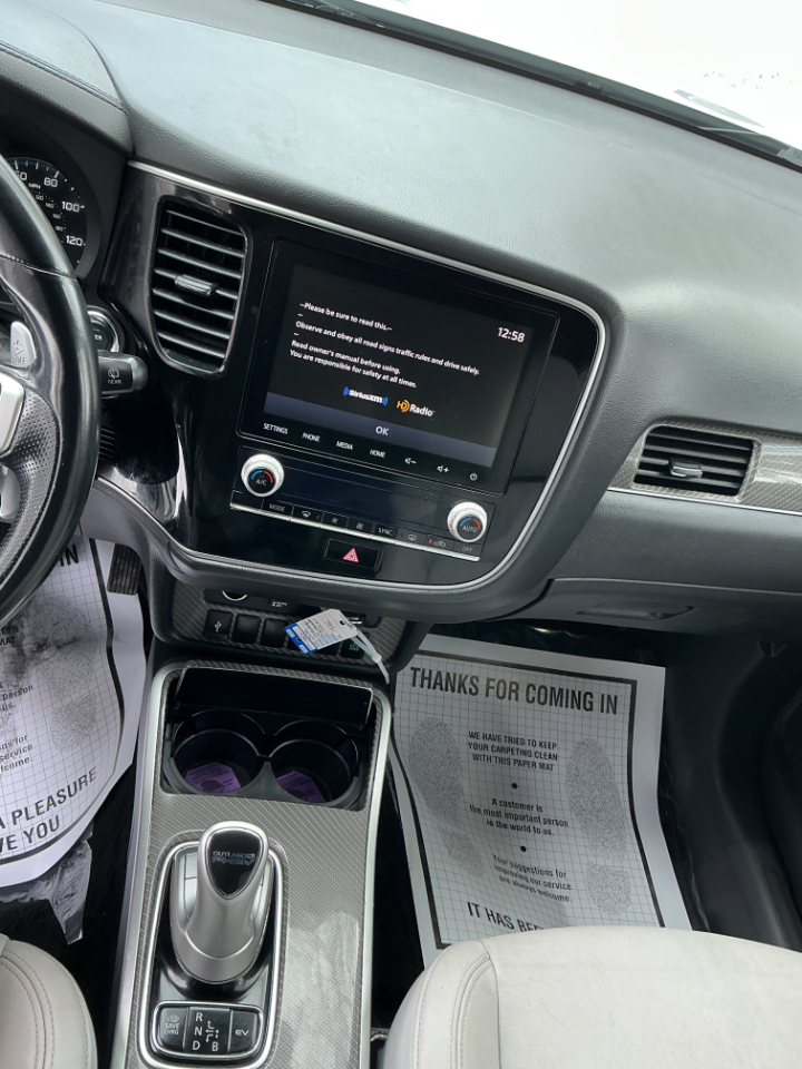 Mitsubishi Outlander PHEV SEL S-AWC 2022