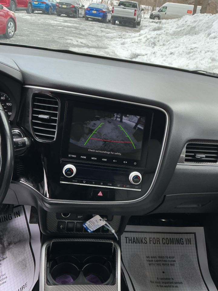 Mitsubishi Outlander PHEV SEL S-AWC 2022