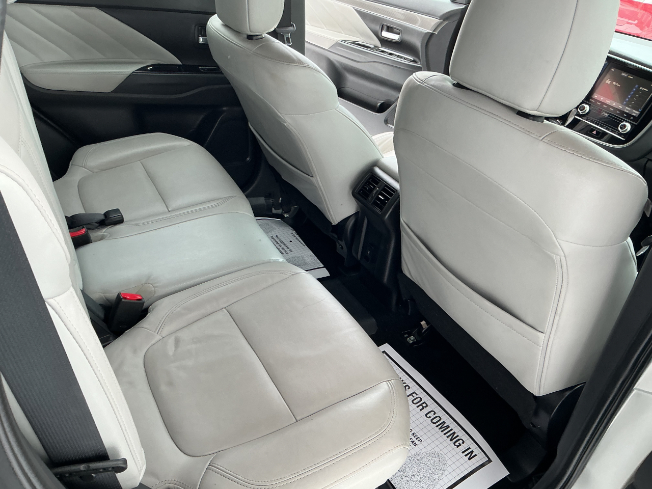 Mitsubishi Outlander PHEV SEL S-AWC 2022