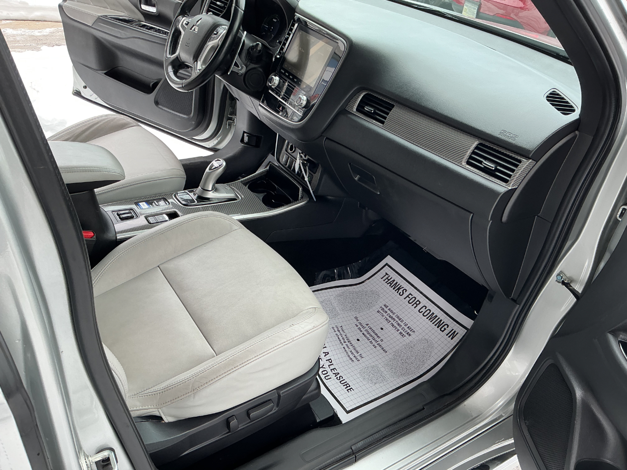 Mitsubishi Outlander PHEV SEL S-AWC 2022