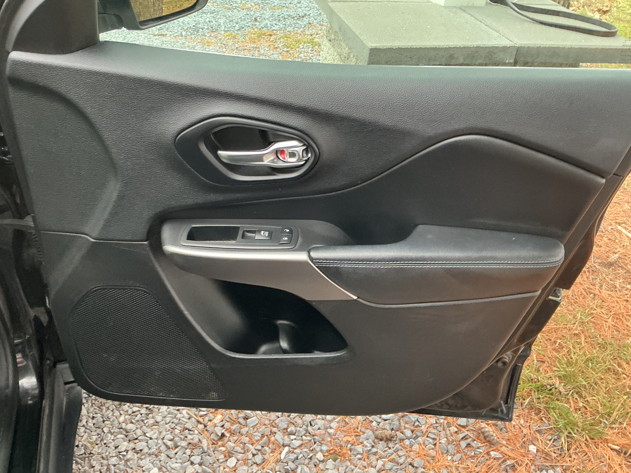 Jeep Cherokee Latitude Plus 4x4 2019