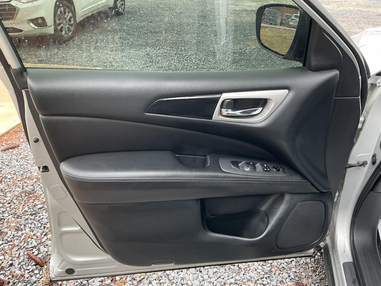 Nissan Pathfinder 4x4 S 2020