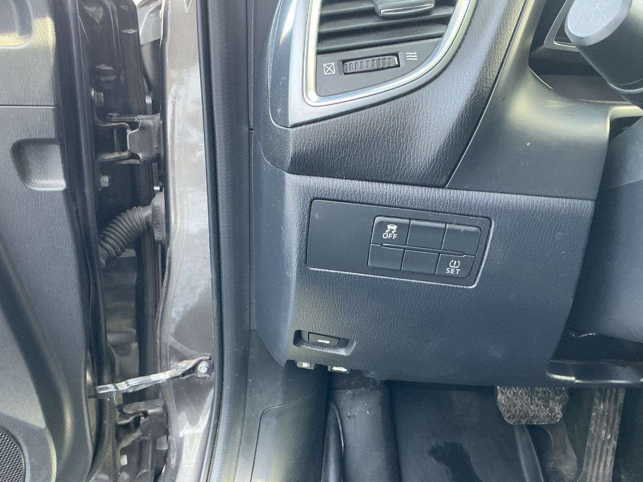 Mazda Mazda3 4-Door Grand Touring Auto 2018