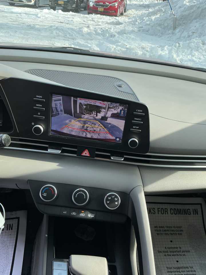 Hyundai Elantra SE IVT 2023