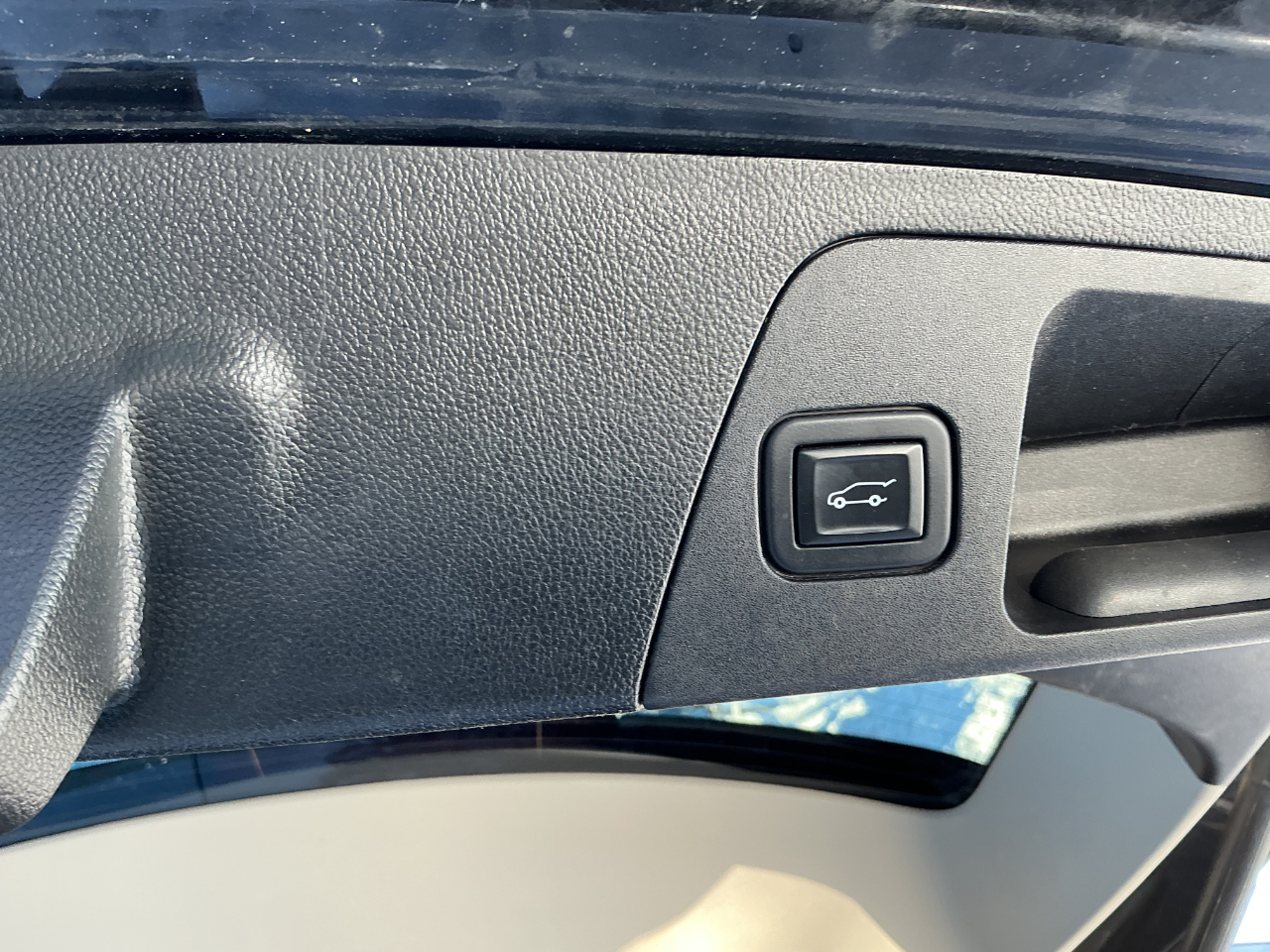 Buick Envision AWD 4dr Essence 2020