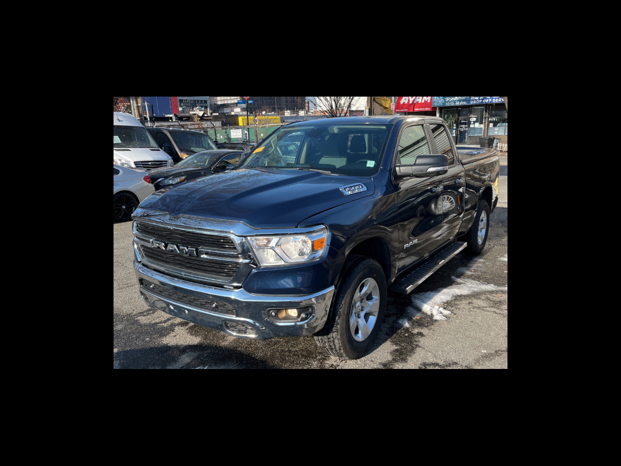RAM 1500 Big Horn 4x4 Quad Cab 6'4" Box 2020