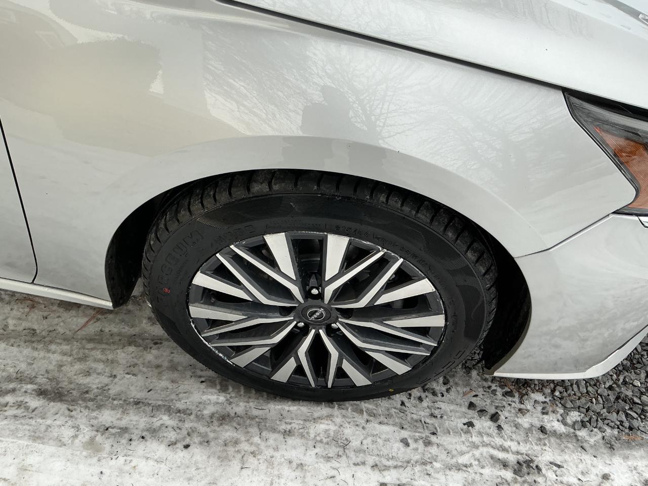 Nissan Altima 2.5 SV Sedan 2024