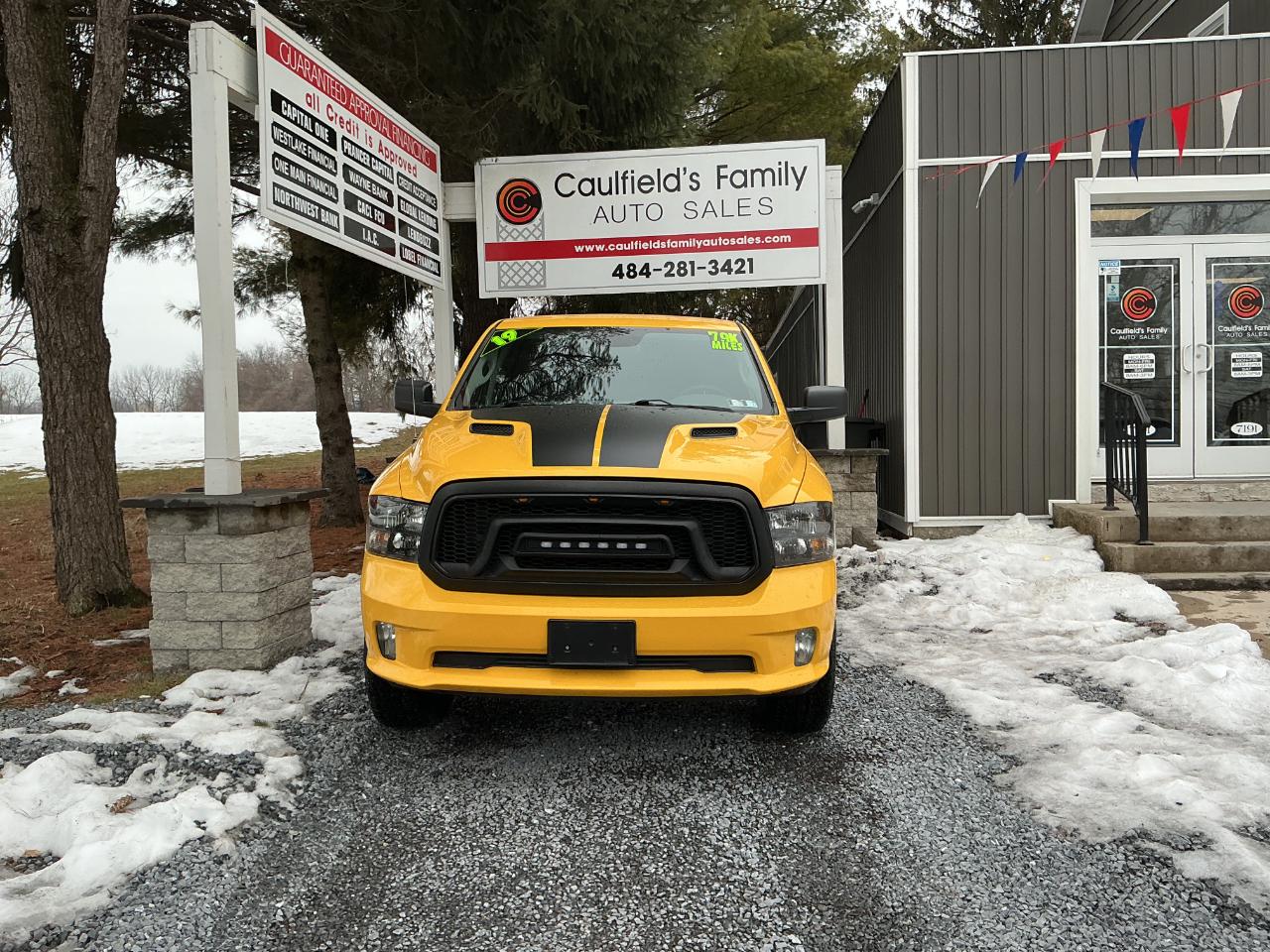 RAM 1500 Classic Express 4x4 Crew Cab 5'7" Box 2019