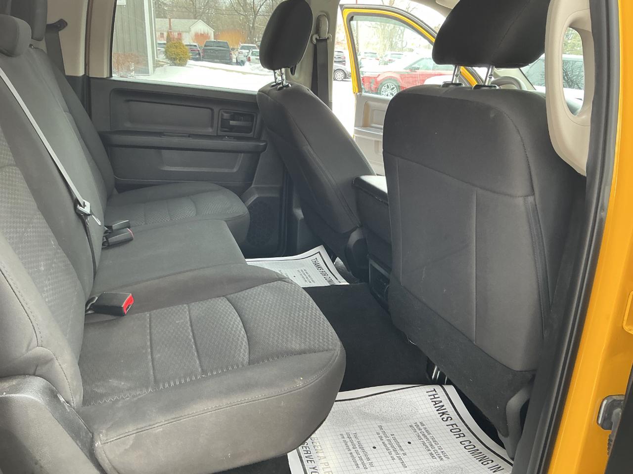 RAM 1500 Classic Express 4x4 Crew Cab 5'7" Box 2019