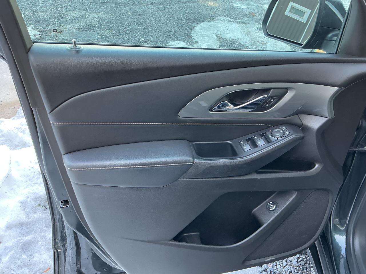 Chevrolet Traverse AWD 4dr LT Leather 2021