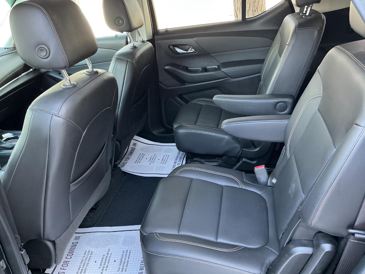 Chevrolet Traverse AWD 4dr LT Leather 2021