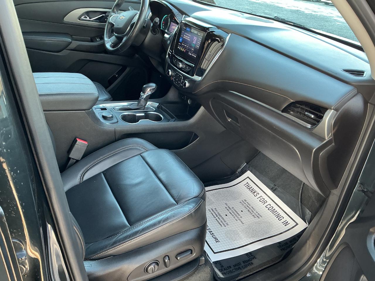 Chevrolet Traverse AWD 4dr LT Leather 2021