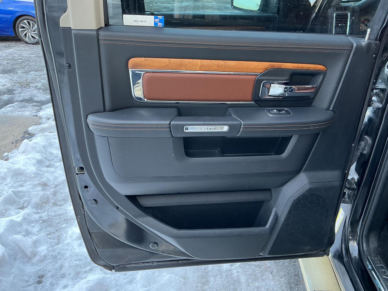 RAM 1500 Laramie Longhorn Edition Crew Cab 4WD 2017