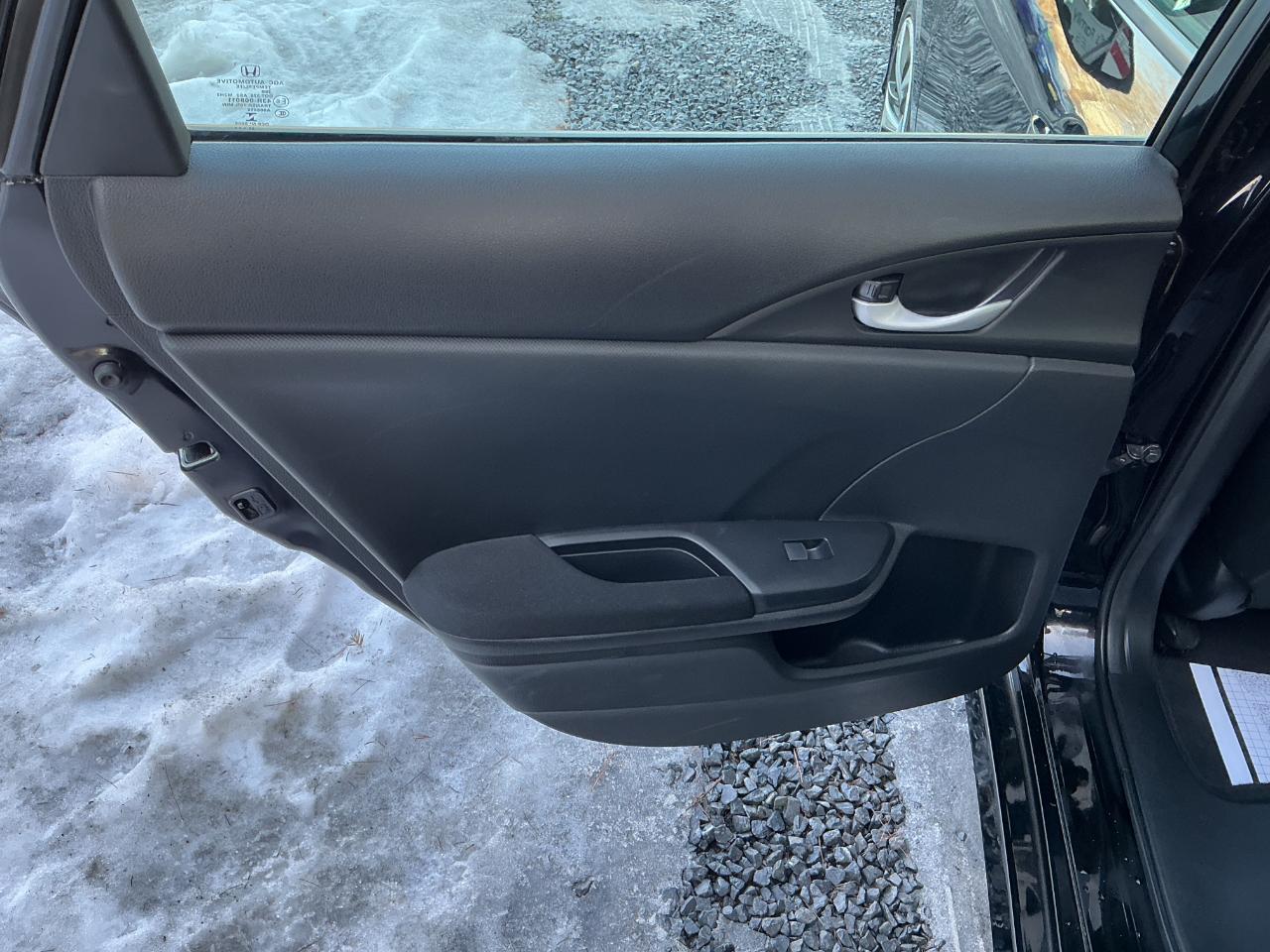 Honda Civic Sedan LX CVT 2021