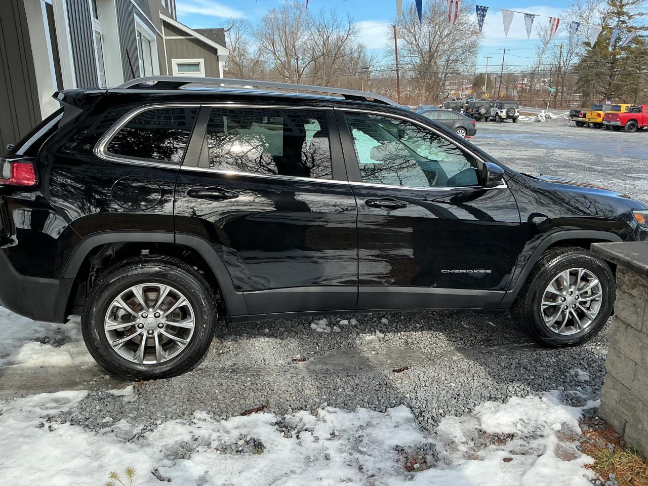 Jeep Cherokee Latitude Plus 4x4 2021