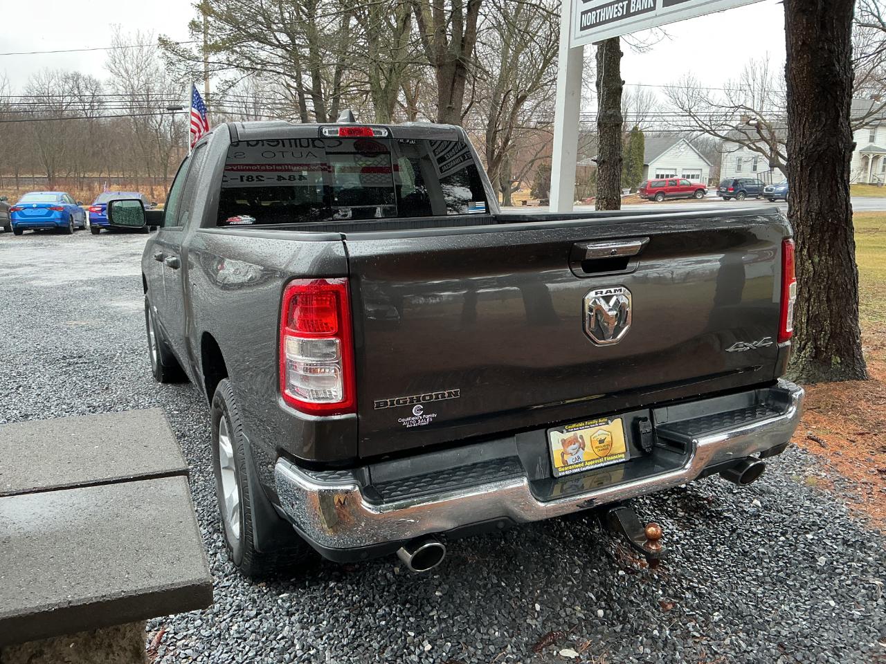 RAM 1500 Big Horn 4x4 Quad Cab 6'4" Box 2020