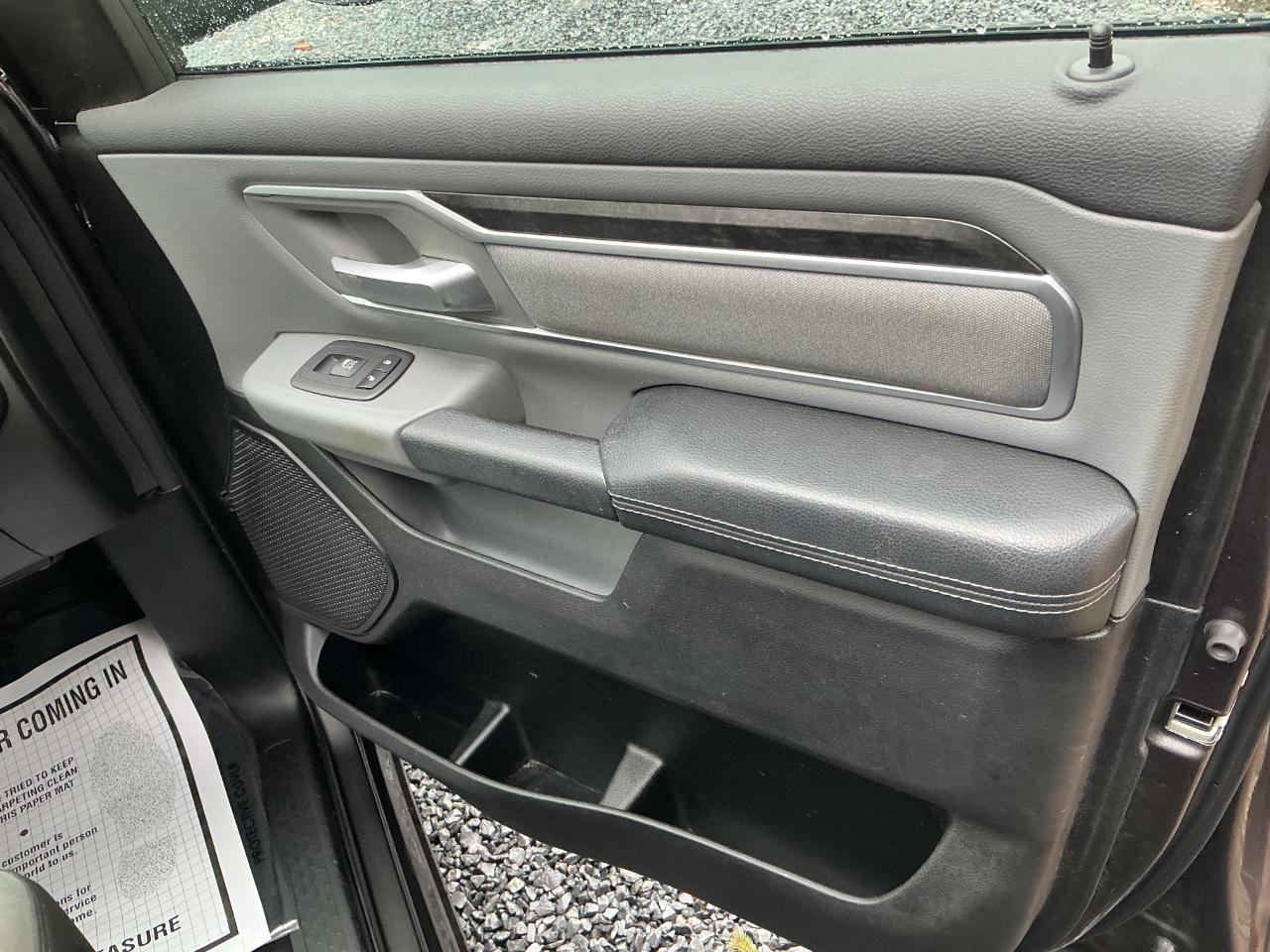 RAM 1500 Big Horn 4x4 Quad Cab 6'4" Box 2020