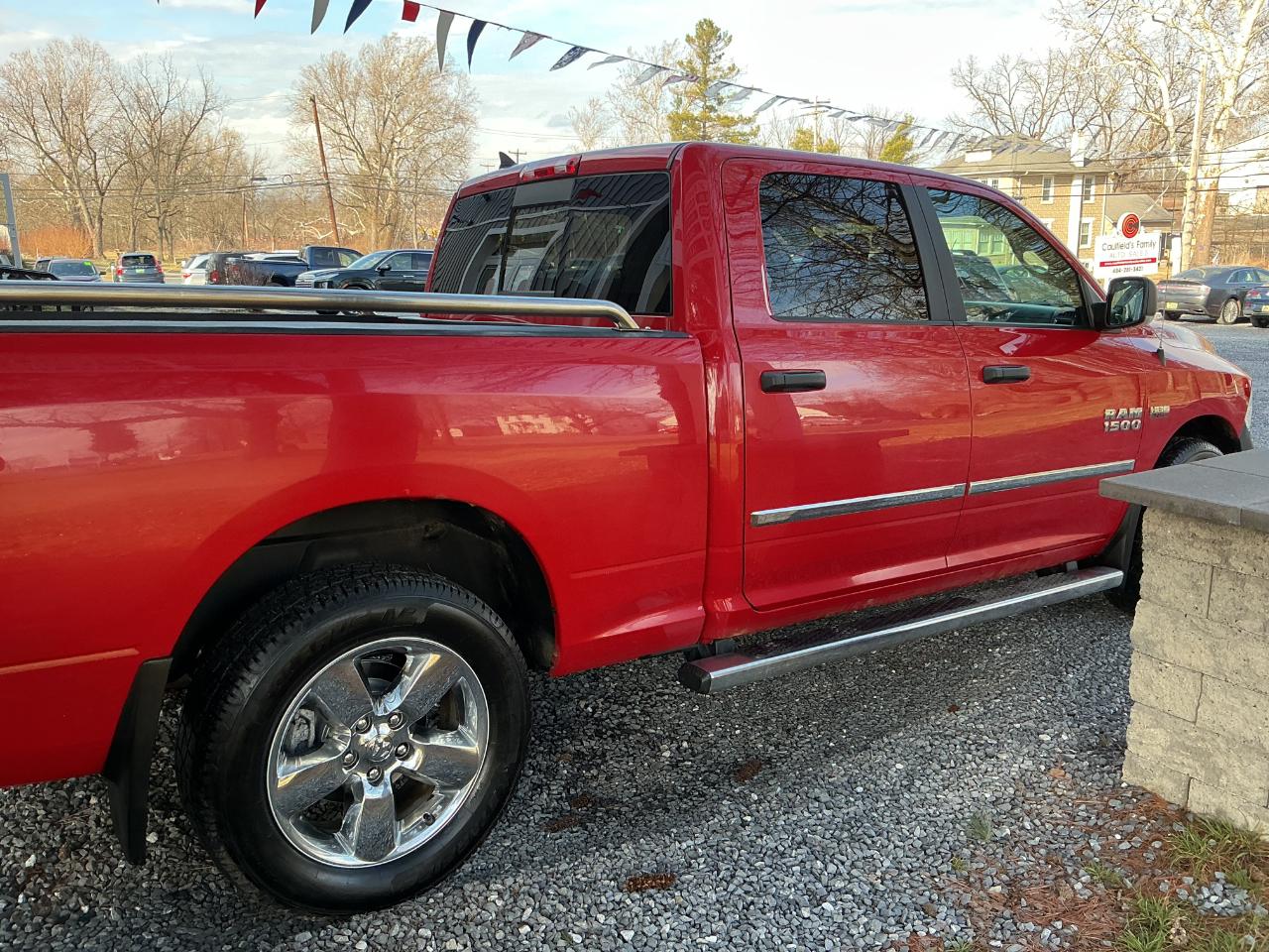 RAM 1500 Big Horn 4x4 Crew Cab 6'4" Box 2018