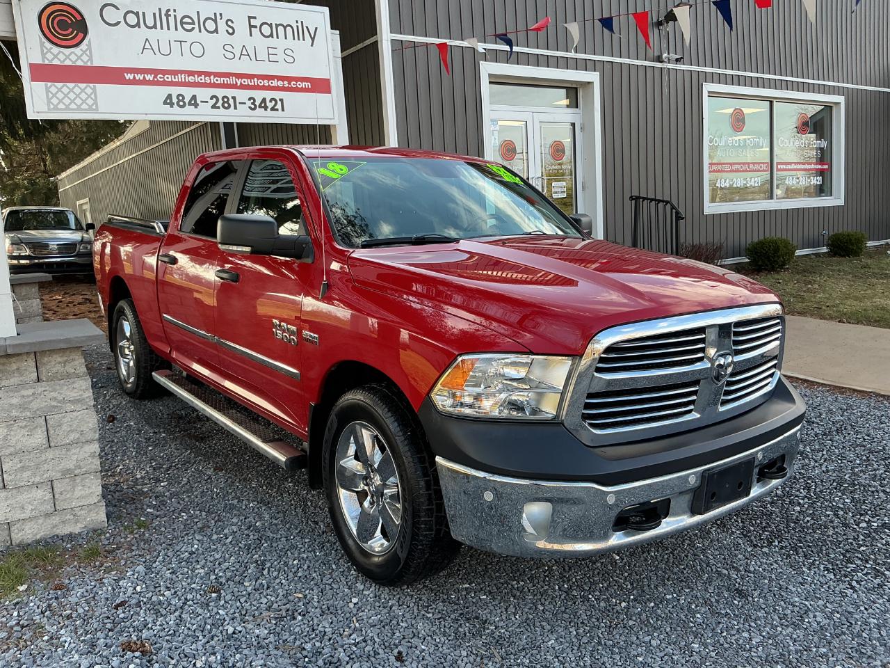 RAM 1500 Big Horn 4x4 Crew Cab 6'4" Box 2018