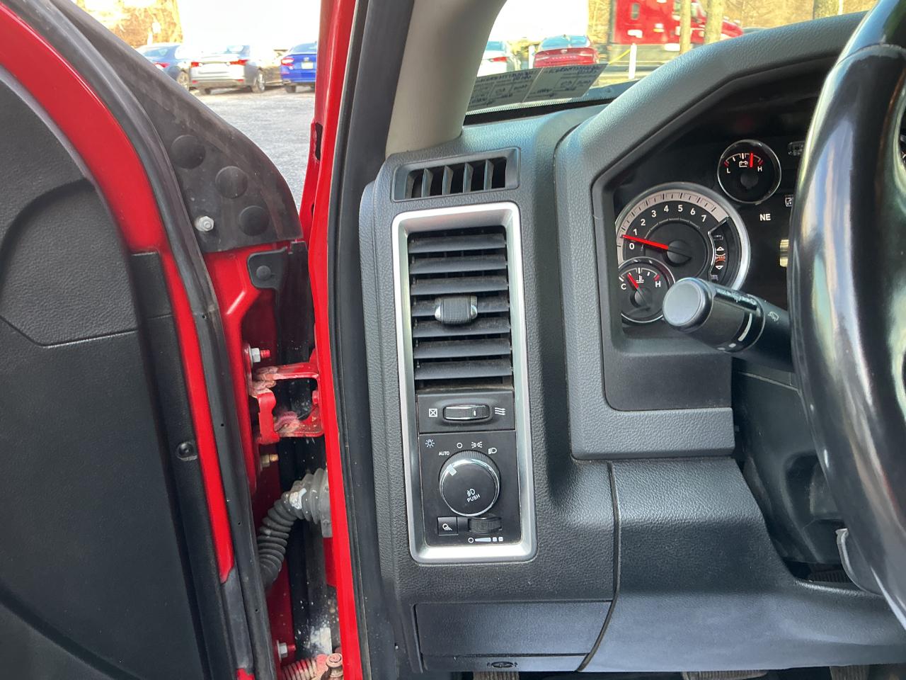 RAM 1500 Big Horn 4x4 Crew Cab 6'4" Box 2018