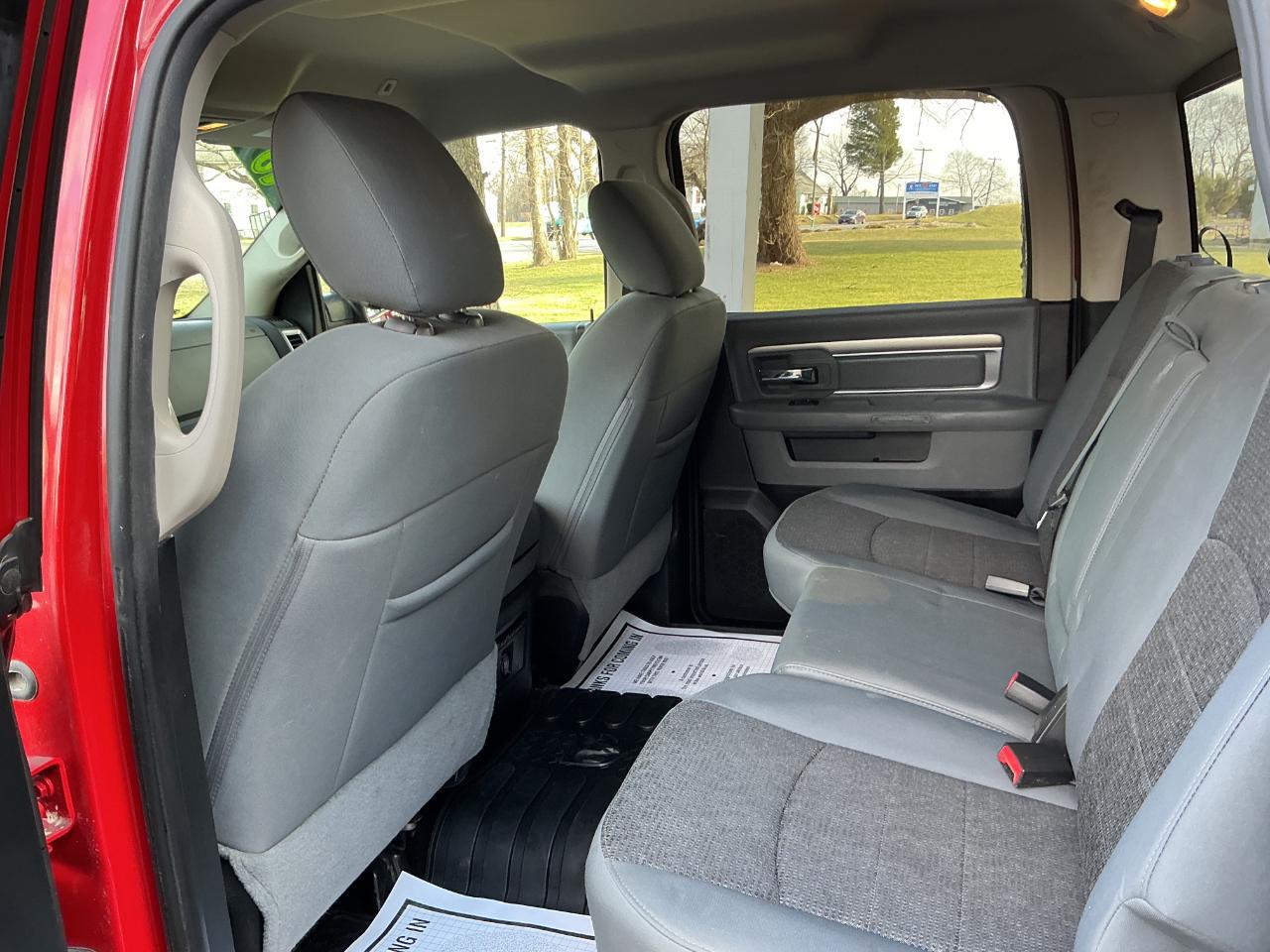 RAM 1500 Big Horn 4x4 Crew Cab 6'4" Box 2018