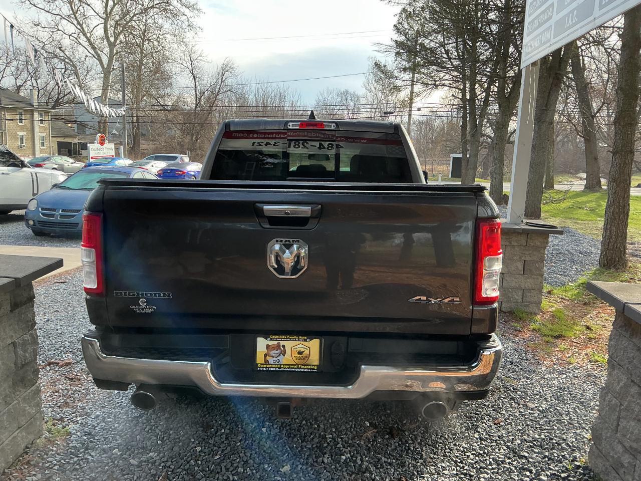 RAM 1500 Big Horn/Lone Star 4x4 Crew Cab 5'7" Box 2019