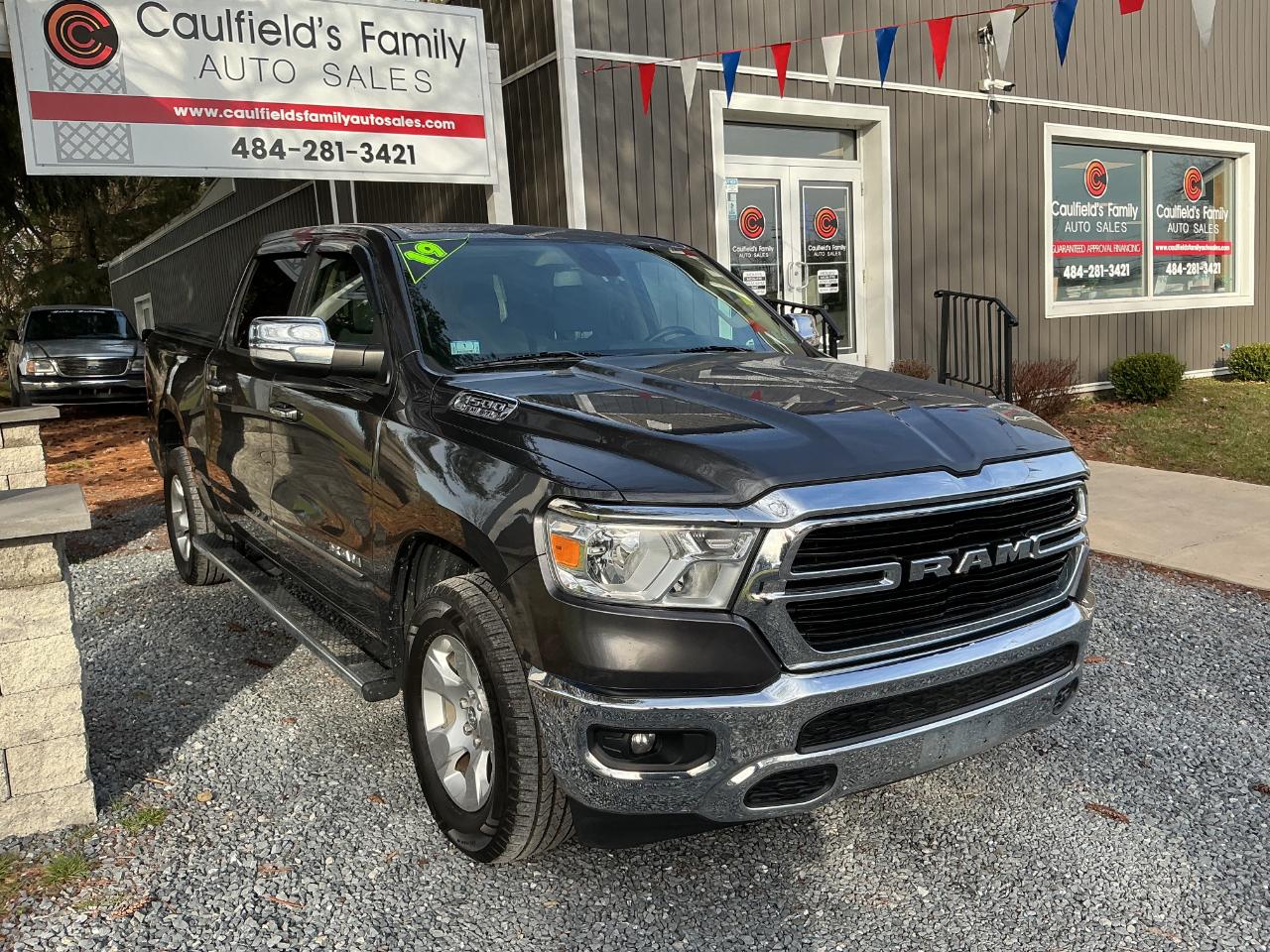RAM 1500 Big Horn/Lone Star 4x4 Crew Cab 5'7" Box 2019