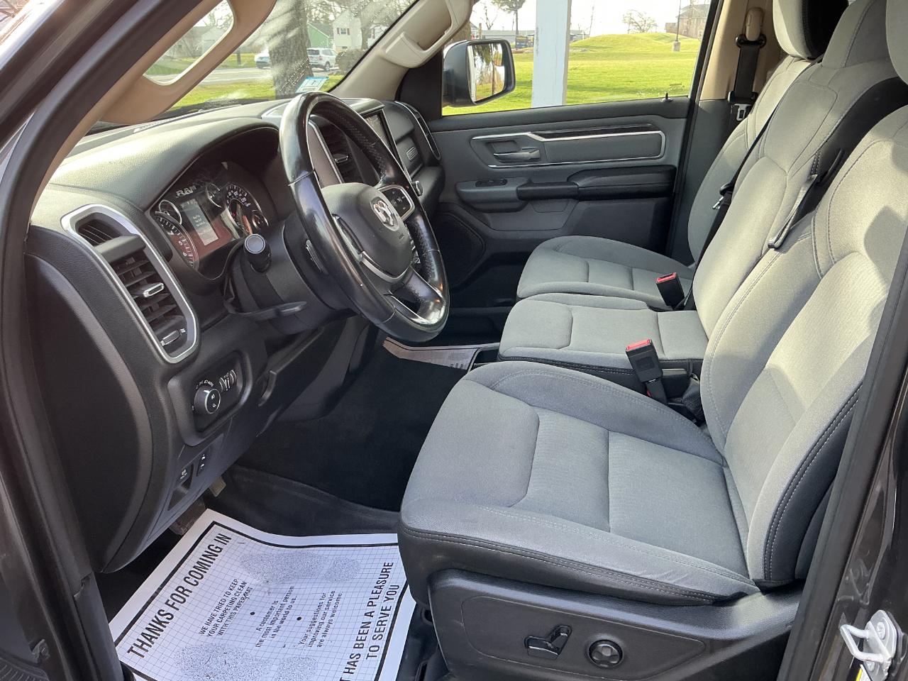 RAM 1500 Big Horn/Lone Star 4x4 Crew Cab 5'7" Box 2019