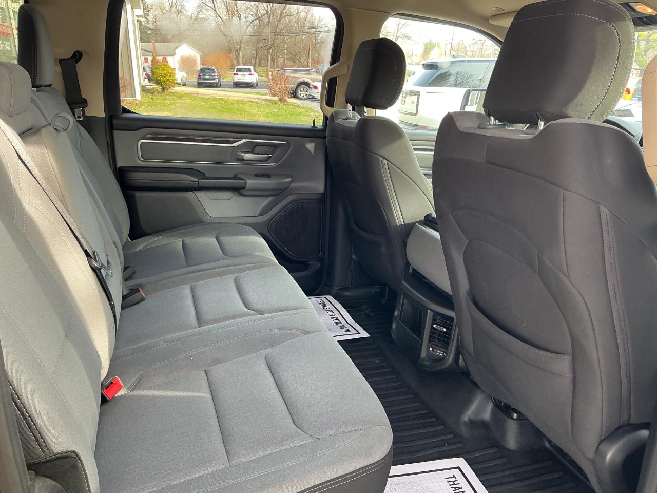 RAM 1500 Big Horn/Lone Star 4x4 Crew Cab 5'7" Box 2019
