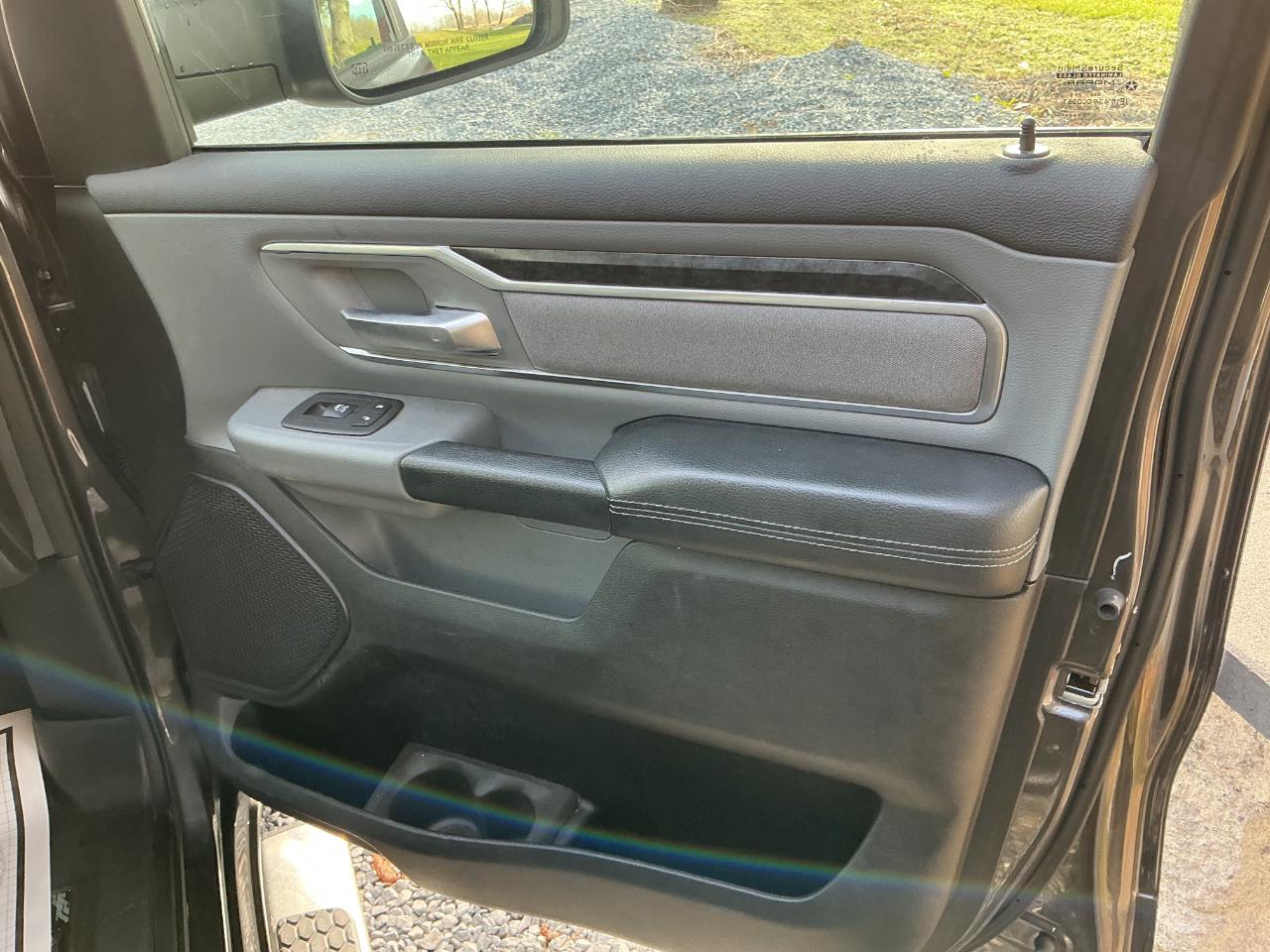 RAM 1500 Big Horn/Lone Star 4x4 Crew Cab 5'7" Box 2019